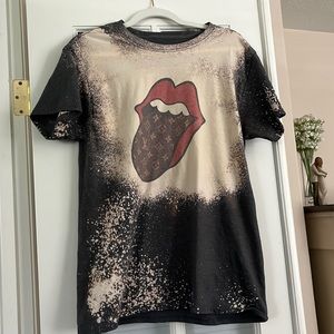 Medium Brand new graphic tee— Rolling Stone/LV Mono